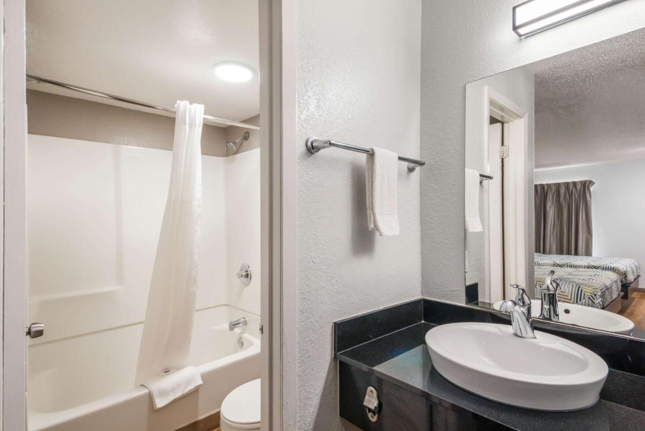 Studio 6 Laredo, Tx - North I-35 ภายนอก รูปภาพ